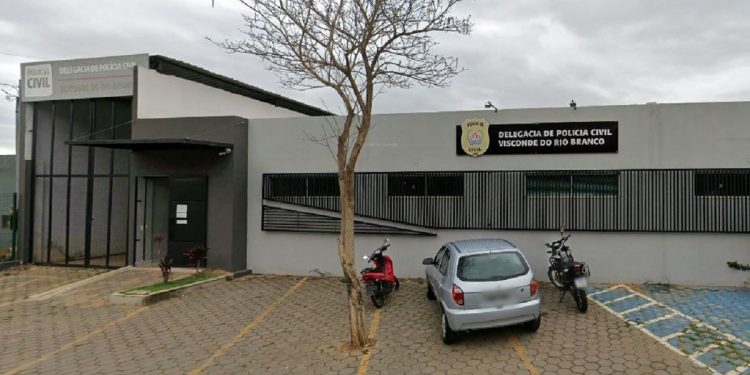 Mulher é morta a tiros dentro de casa pelo ex-marido em São Geraldo